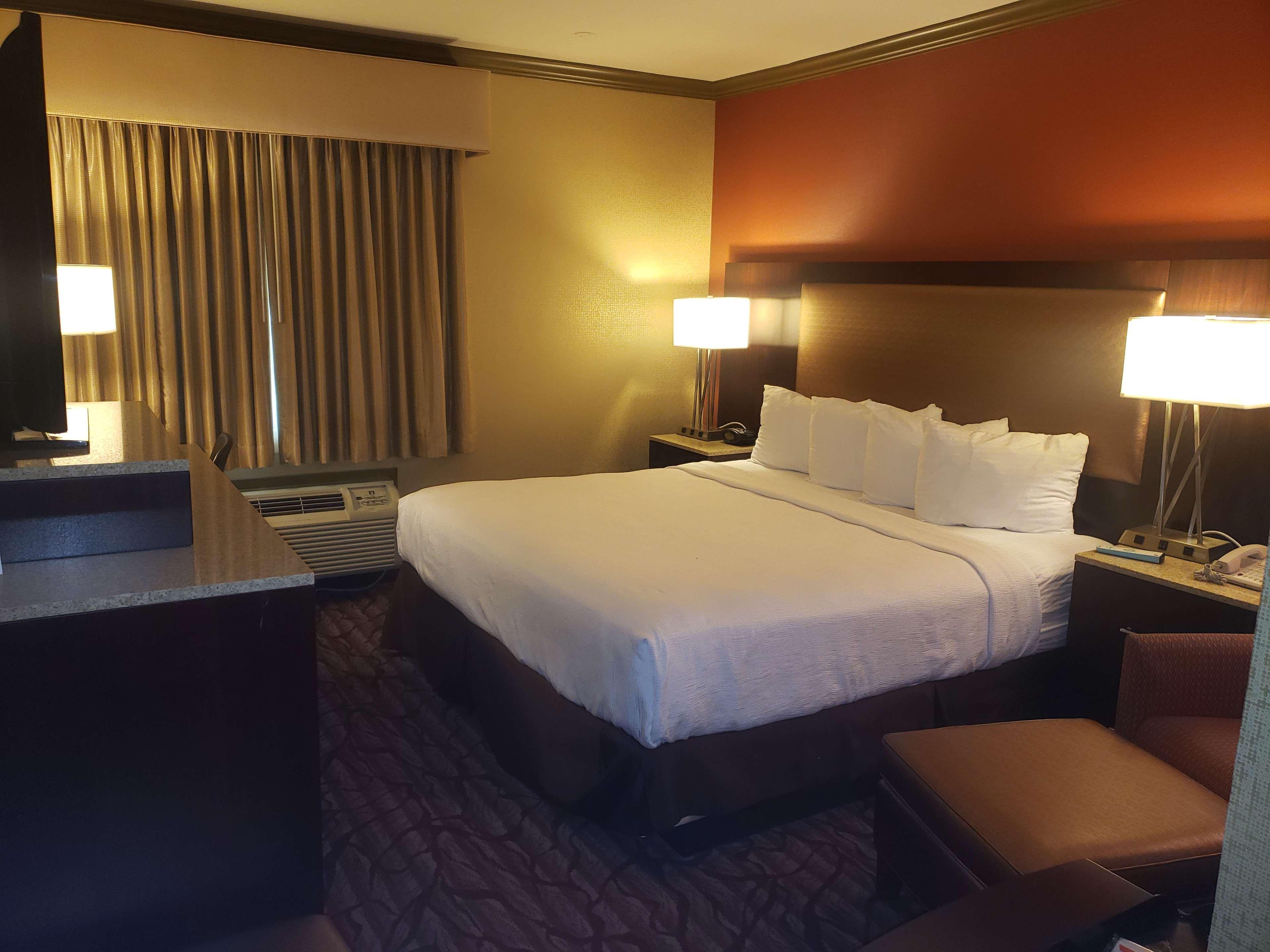 Best Western Plus Brookside Inn Милпитас Экстерьер фото